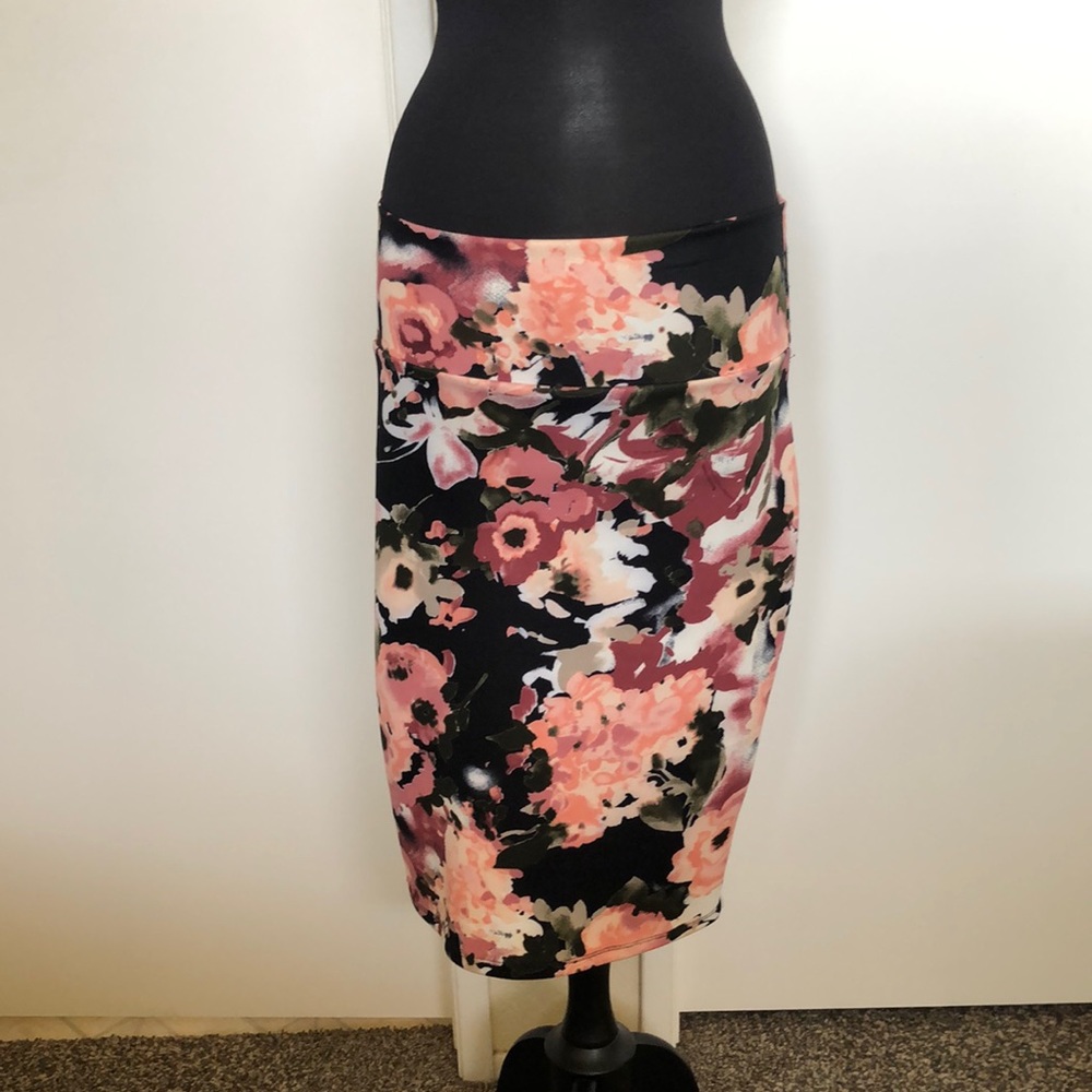 Vivienne Grace - Sz - XL - Pencil Skirt
